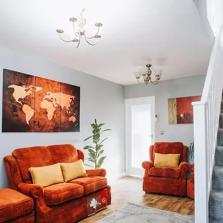 Vakantiehuis No10 - 2 Bedroom House With Private Parking And Garden