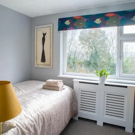 No10 - 2 Bedroom House With Private Parking And Garden Casa de Férias Bristol